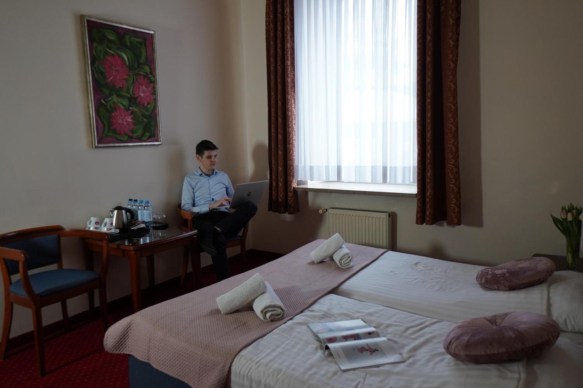 Hotel Sonex Çestohova Dış mekan fotoğraf